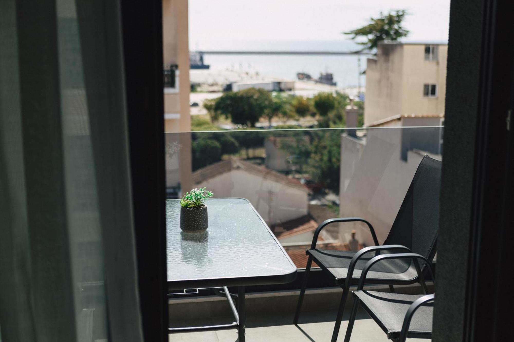 Home Avenue Alexandroupoli Bagian luar foto